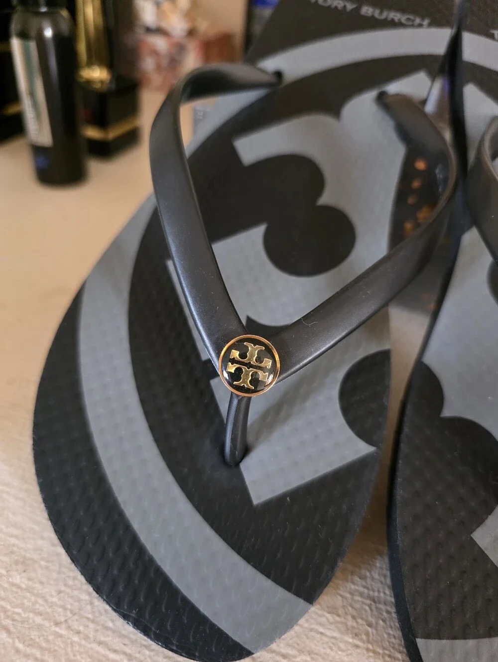 Tory Burch Flip Flops 9 M Discontinued design
